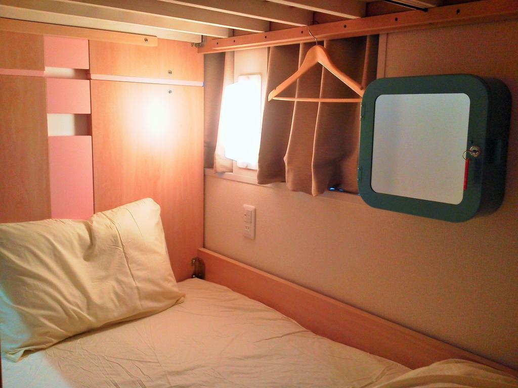 Hostel Hagitime Ruang foto